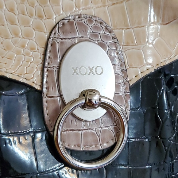 XOXO $20 Reptile Print Black and Beige Bag - Picture 2 of 4